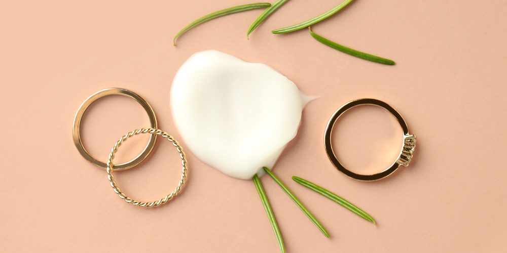 common jewelry photography mistake