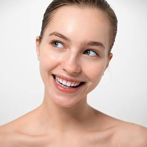 Teeth whitening and eye correction after