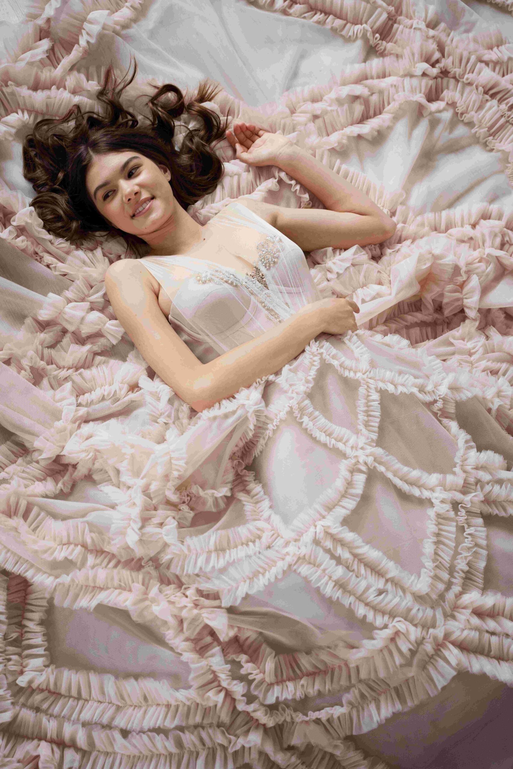 evamping the Classic Trends to Watch for 2025's Brides